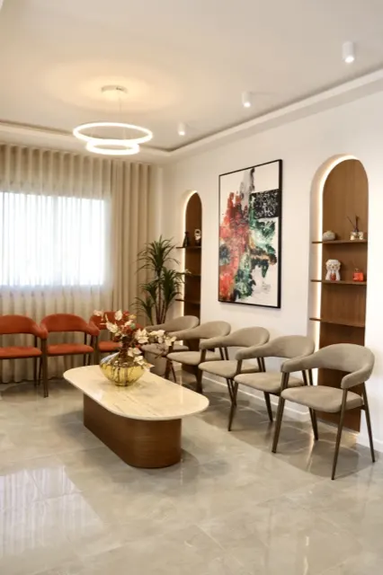 Salle d'attente d'un cabinet médical, photographie d'intérieur professionnelle